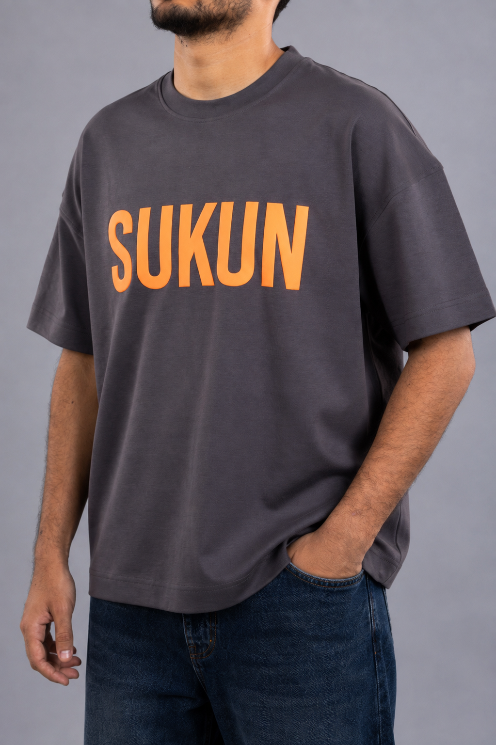 SUKUN Tee — Anthracite-Dark Grey
